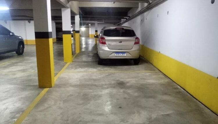 6071123084